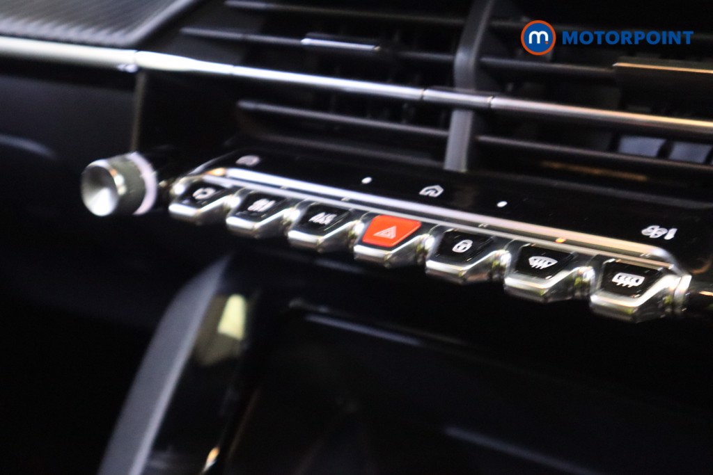 Peugeot 2008 Active Manual Petrol SUV - Stock Number (1618573) - 19th supplementary image
