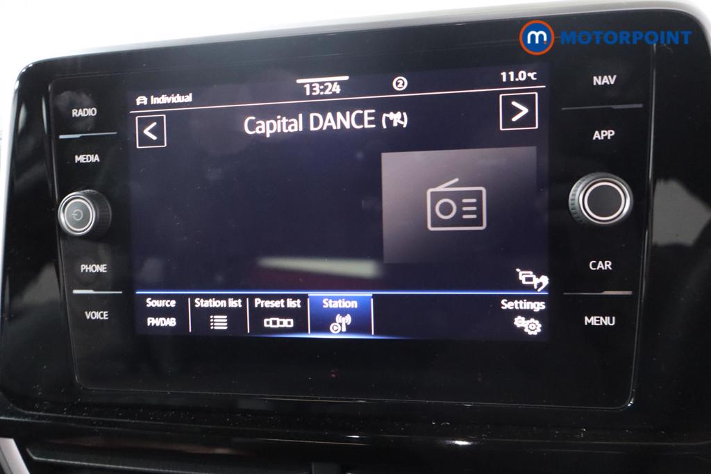 Volkswagen T-Roc R-Line Automatic Petrol SUV - Stock Number (1618650) - 19th supplementary image