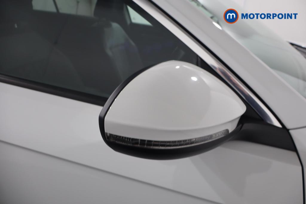 Volkswagen T-Roc R-Line Automatic Petrol SUV - Stock Number (1618650) - 26th supplementary image