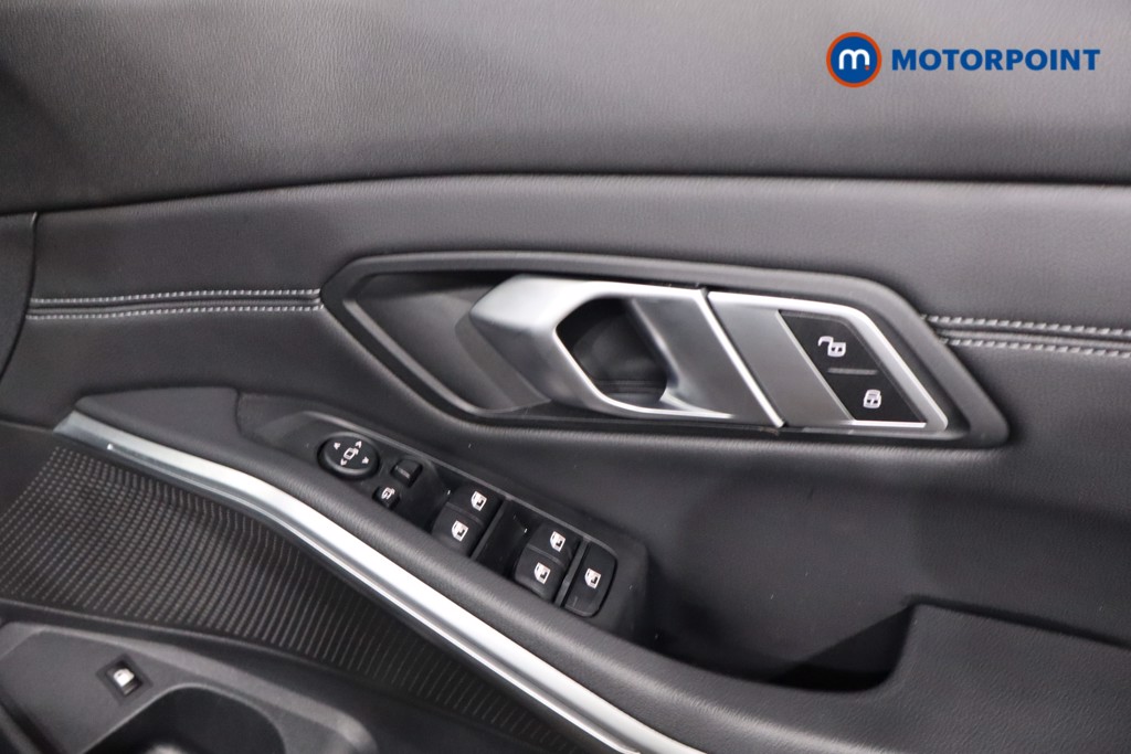 BMW 3 Series M Sport Pro Edition Automatic Petrol Plug-In Hybrid Saloon - Stock Number (1618661) - 27th supplementary image