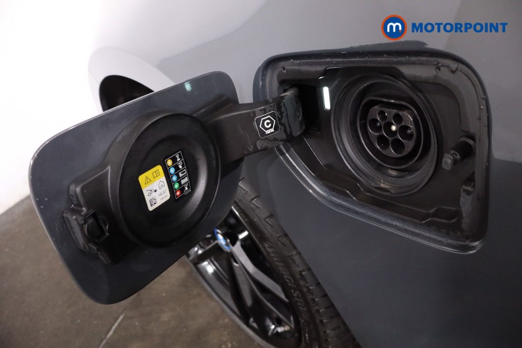 BMW 3 Series M Sport Pro Edition Automatic Petrol Plug-In Hybrid Saloon - Stock Number (1618661) - 30th supplementary image