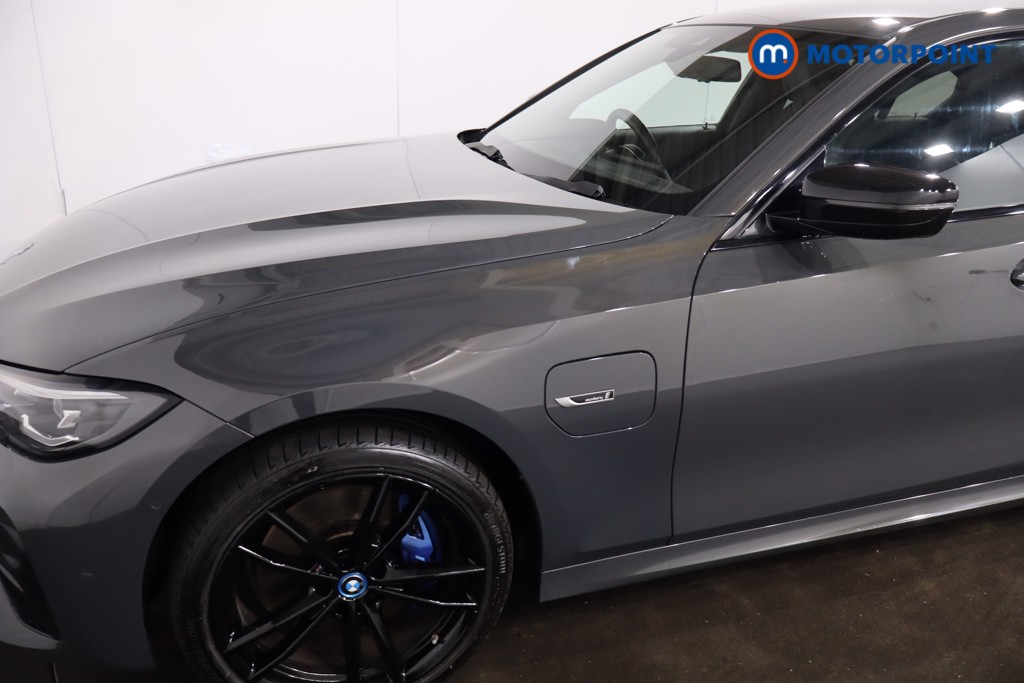 BMW 3 Series M Sport Pro Edition Automatic Petrol Plug-In Hybrid Saloon - Stock Number (1618661) - 31st supplementary image