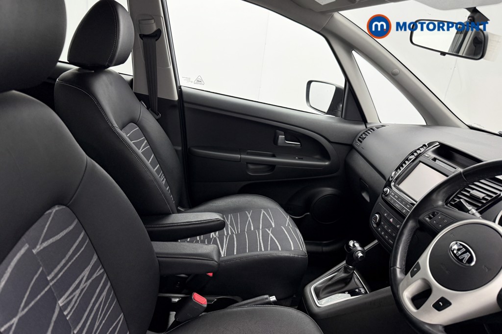 KIA Venga 3 Automatic Petrol People Carrier - Stock Number (1618664) - 4th supplementary image