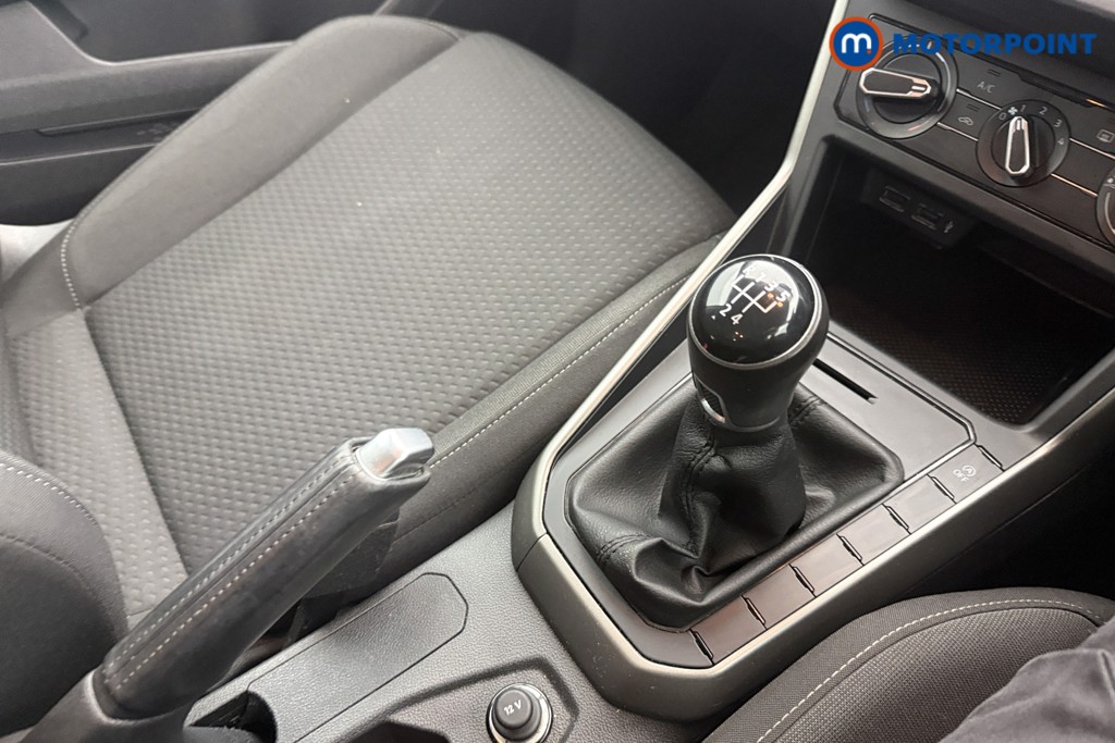 Volkswagen Polo SE Manual Petrol Hatchback - Stock Number (1619804) - 4th supplementary image