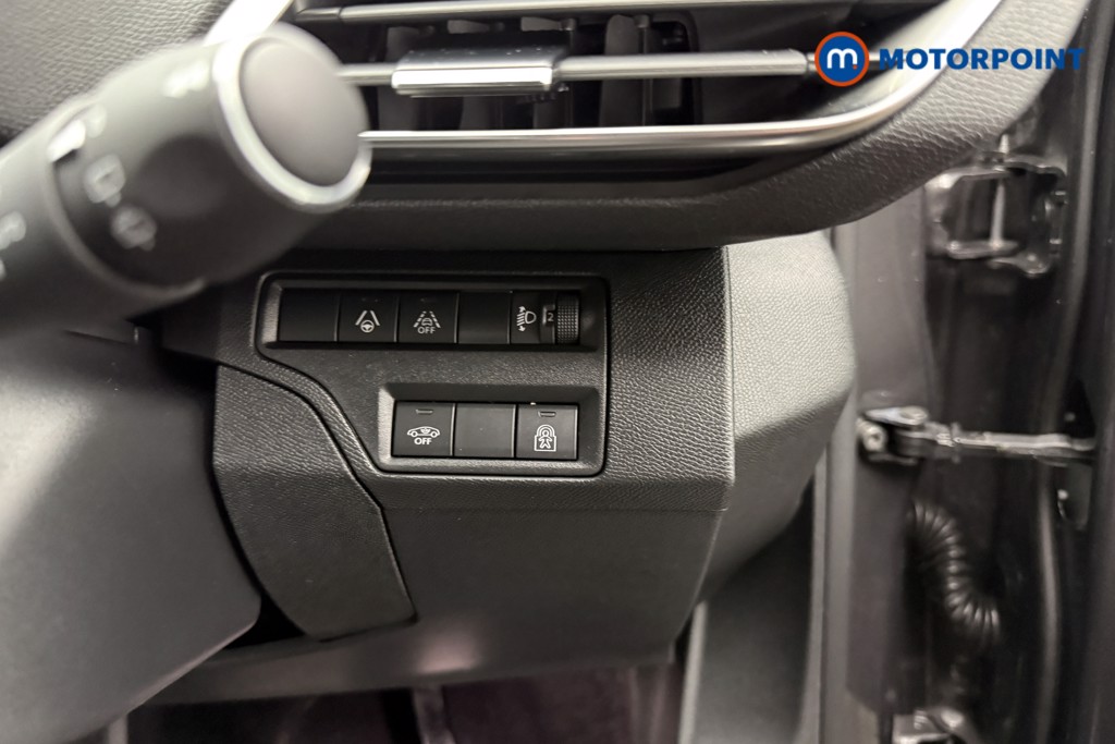 Peugeot 3008 Allure Automatic Petrol SUV - Stock Number (1619937) - 17th supplementary image