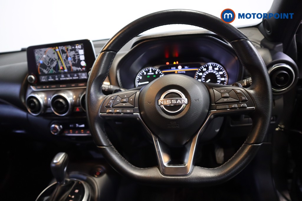 Nissan Juke N-Connecta Automatic Petrol SUV - Stock Number (1620436) - 4th supplementary image