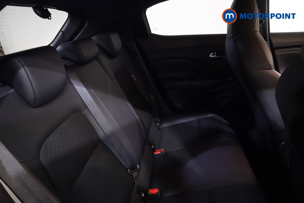 Nissan Juke N-Connecta Automatic Petrol SUV - Stock Number (1620436) - 8th supplementary image