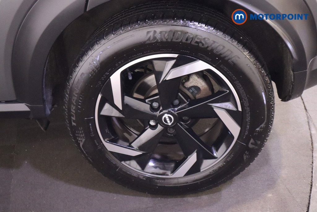 Nissan Juke N-Connecta Automatic Petrol SUV - Stock Number (1620436) - 10th supplementary image