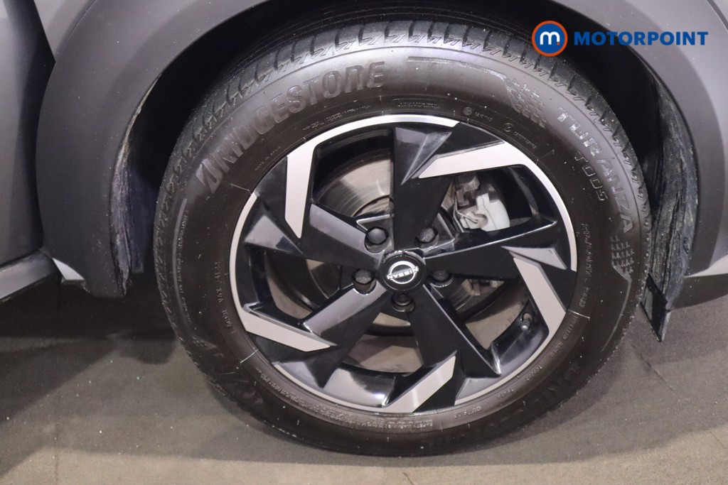 Nissan Juke N-Connecta Automatic Petrol SUV - Stock Number (1620436) - 12th supplementary image
