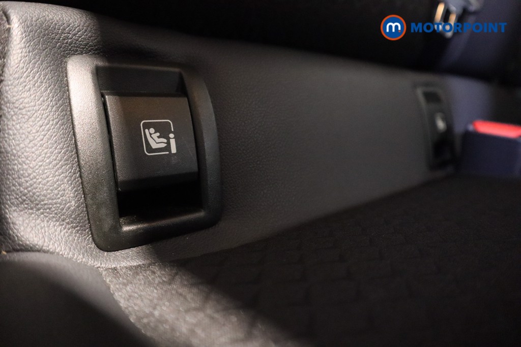 Nissan Juke N-Connecta Automatic Petrol SUV - Stock Number (1620436) - 22nd supplementary image