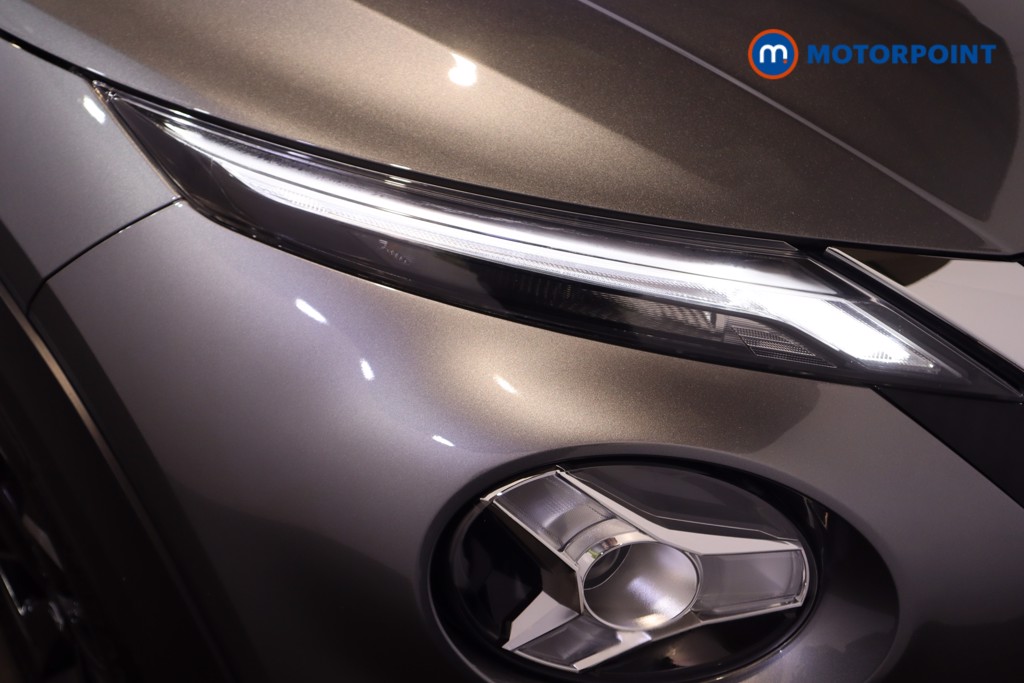 Nissan Juke N-Connecta Automatic Petrol SUV - Stock Number (1620436) - 24th supplementary image
