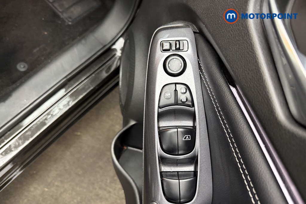 Nissan Juke Tekna Automatic Petrol-Electric Hybrid SUV - Stock Number (1603727) - 17th supplementary image