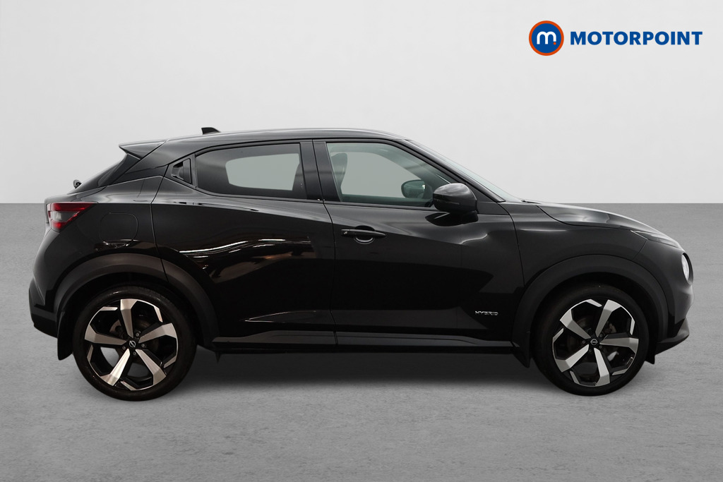 Nissan Juke Tekna Automatic Petrol-Electric Hybrid SUV - Stock Number (1603727) - Drivers side