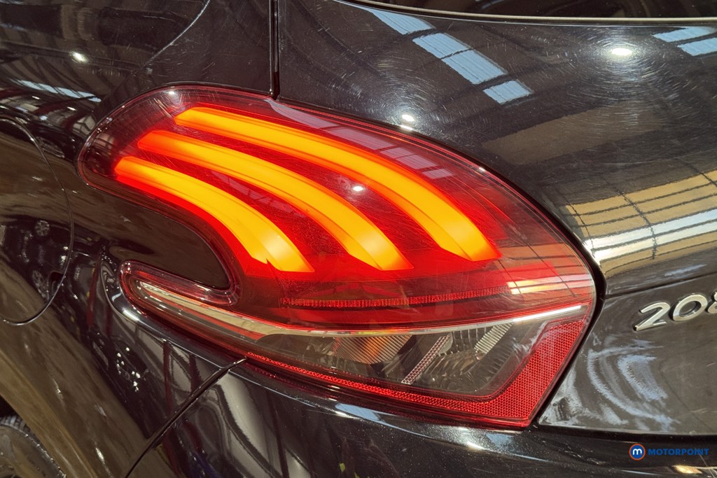 Peugeot 208 Tech Edition Manual Petrol Hatchback - Stock Number (1604041) - 4th supplementary image