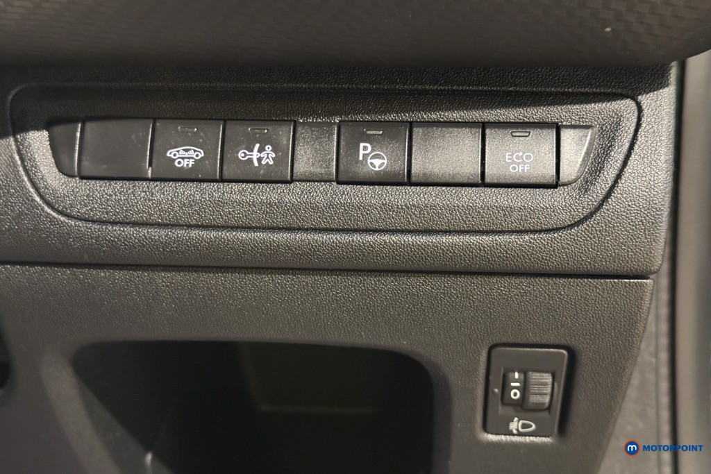 Peugeot 208 Tech Edition Manual Petrol Hatchback - Stock Number (1604041) - 13th supplementary image
