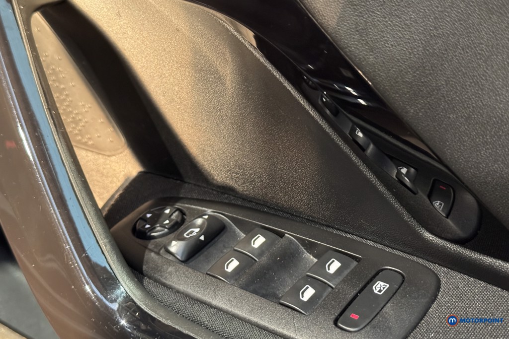 Peugeot 208 Tech Edition Manual Petrol Hatchback - Stock Number (1604041) - 14th supplementary image