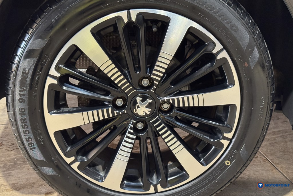 Peugeot 208 Tech Edition Manual Petrol Hatchback - Stock Number (1604041) - 30th supplementary image