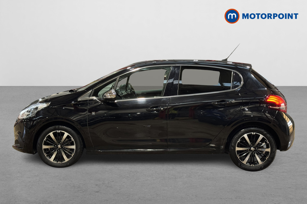 Peugeot 208 Tech Edition Manual Petrol Hatchback - Stock Number (1604041) - Passenger side