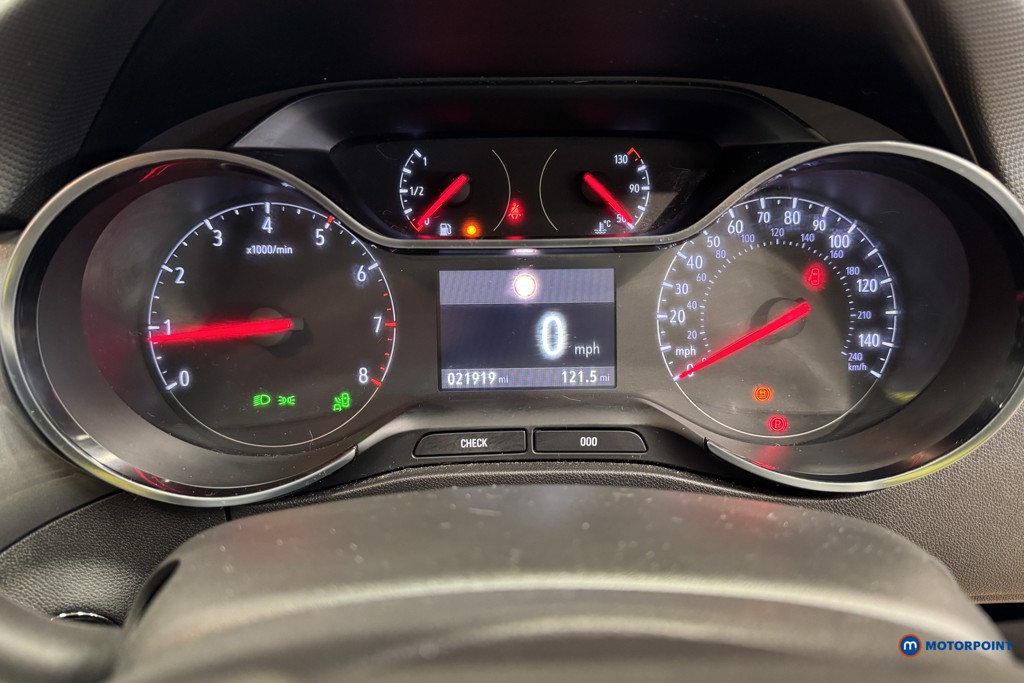 Vauxhall Crossland Ultimate Manual Diesel SUV - Stock Number (1604698) - 20th supplementary image