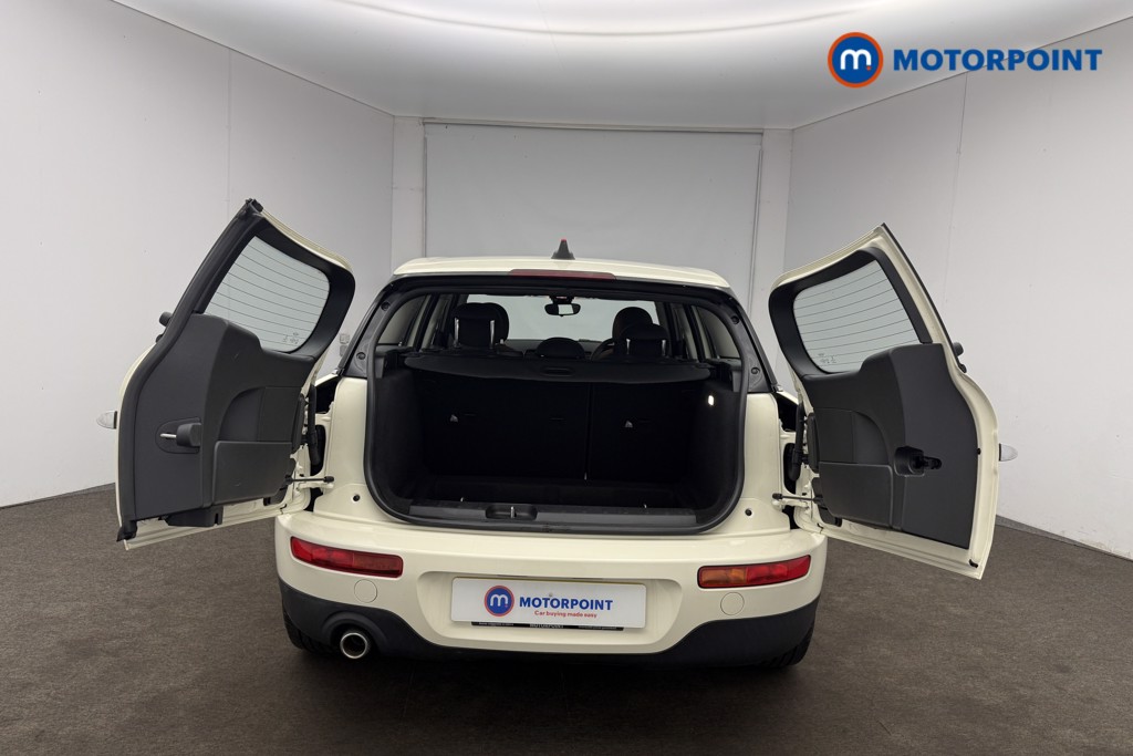 Mini Clubman Cooper Classic Manual Petrol Estate - Stock Number (1607207) - 19th supplementary image