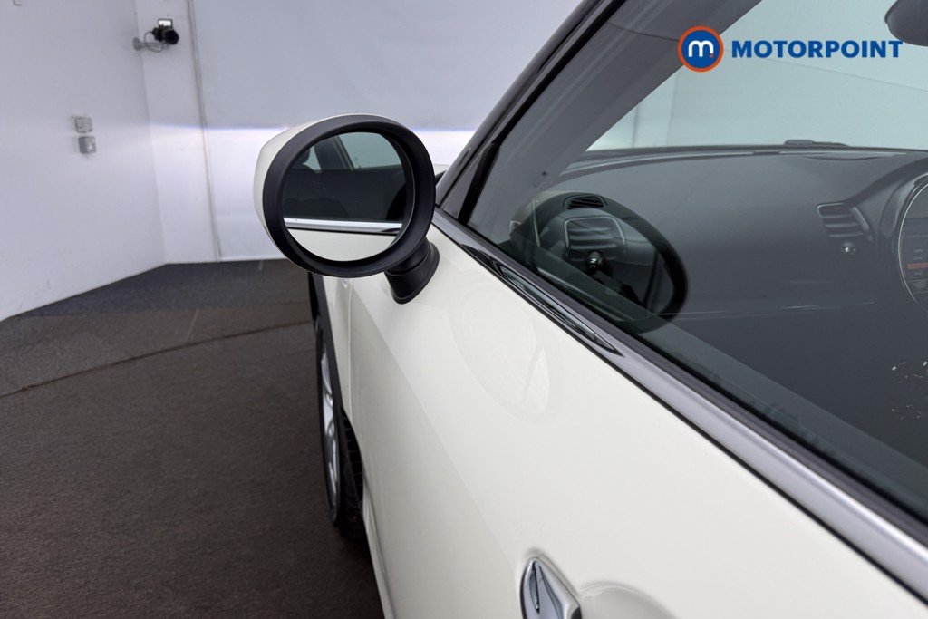 Mini Clubman Cooper Classic Manual Petrol Estate - Stock Number (1607207) - 27th supplementary image