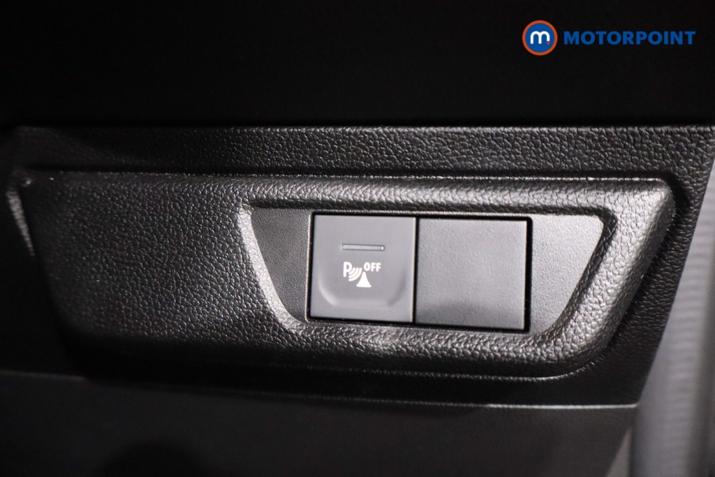 Dacia Sandero Expression Manual Petrol Hatchback - Stock Number (1608388) - 17th supplementary image