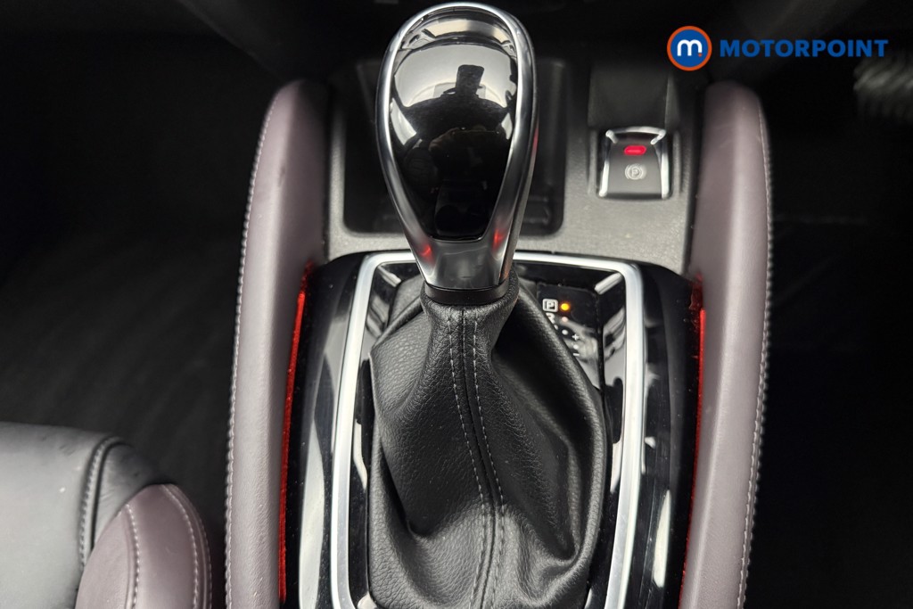 Nissan Qashqai Tekna-Plus Automatic Diesel SUV - Stock Number (1611148) - 7th supplementary image