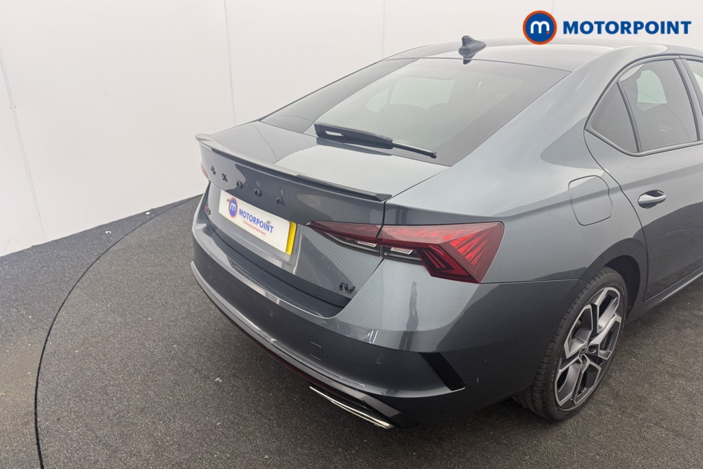 Skoda Octavia VRS Automatic Petrol Plug-In Hybrid Hatchback - Stock Number (1611843) - 5th supplementary image