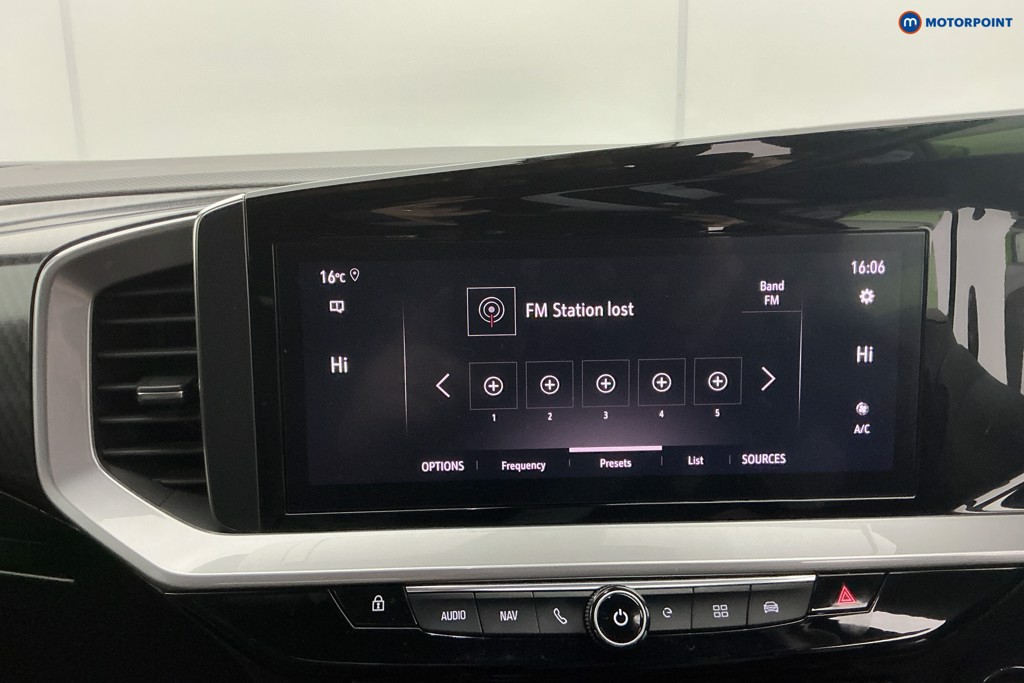 Vauxhall Mokka Launch Edition Automatic Electric SUV - Stock Number (1613338) - 2nd supplementary image