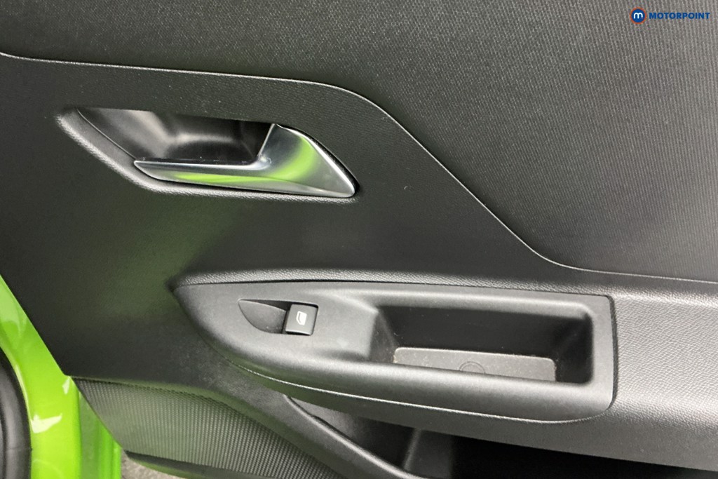 Vauxhall Mokka Launch Edition Automatic Electric SUV - Stock Number (1613338) - 28th supplementary image