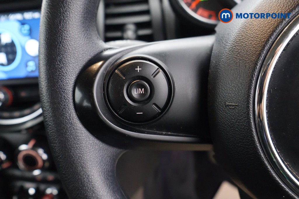 Mini Hatchback Cooper Classic Manual Petrol Hatchback - Stock Number (1613622) - 7th supplementary image