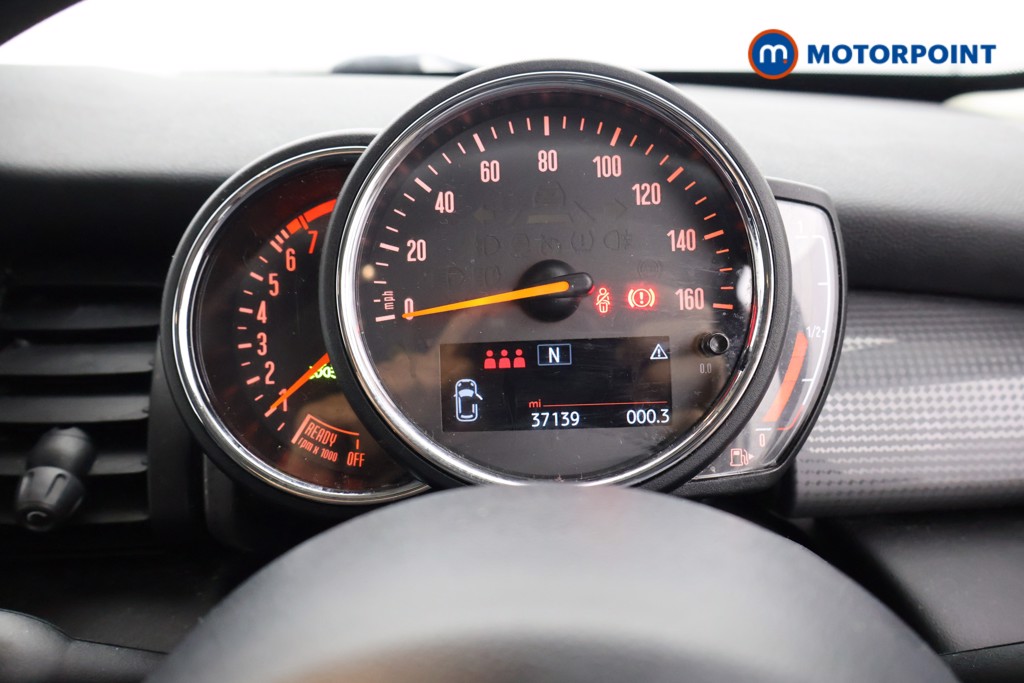 Mini Hatchback Cooper Classic Manual Petrol Hatchback - Stock Number (1613622) - 9th supplementary image