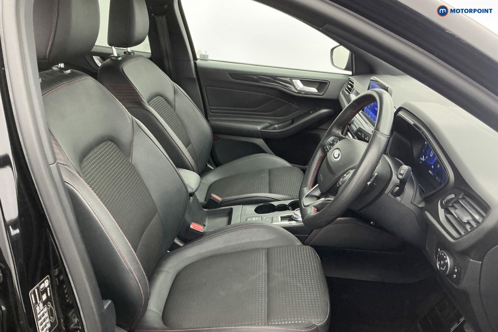 Ford Focus St-Line X Edition Automatic Petrol Estate - Stock Number (1613861) - 7th supplementary image