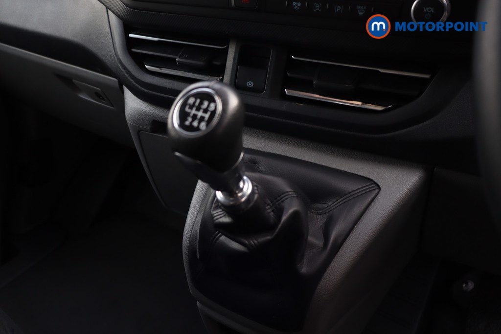Ford Transit Custom Limited Manual Diesel Panel Van - Stock Number (1613939) - 16th supplementary image
