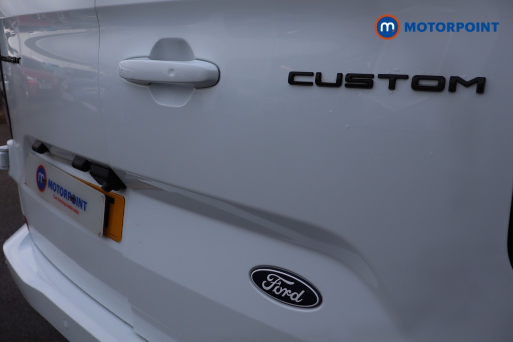 Ford Transit Custom Limited Manual Diesel Panel Van - Stock Number (1613939) - 32nd supplementary image