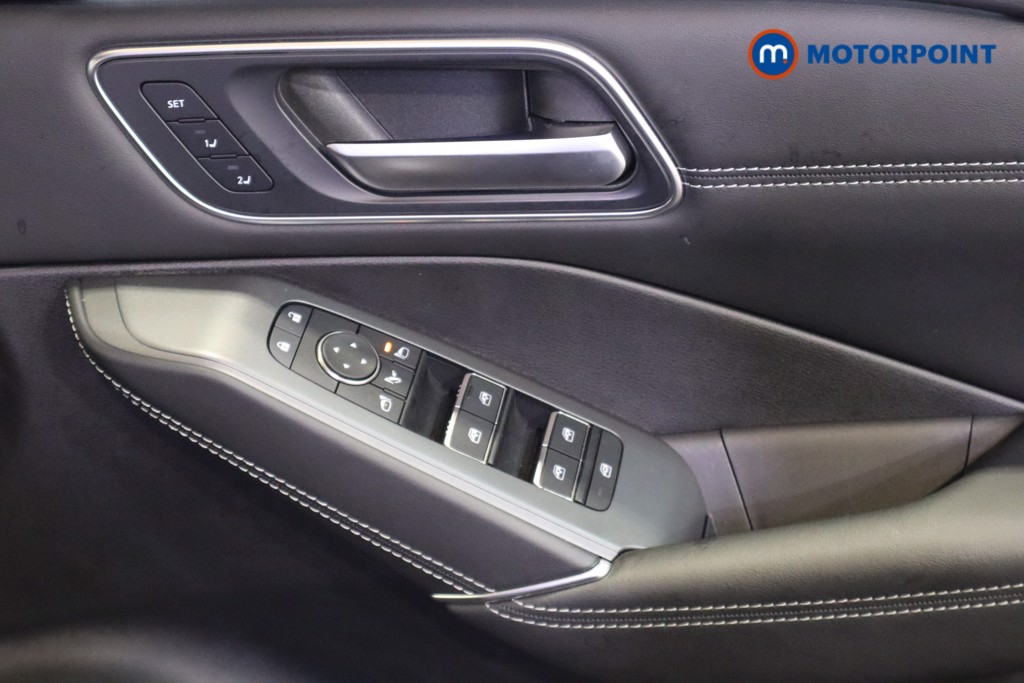 Nissan Qashqai Tekna Automatic Petrol-Electric Hybrid SUV - Stock Number (1614686) - 14th supplementary image