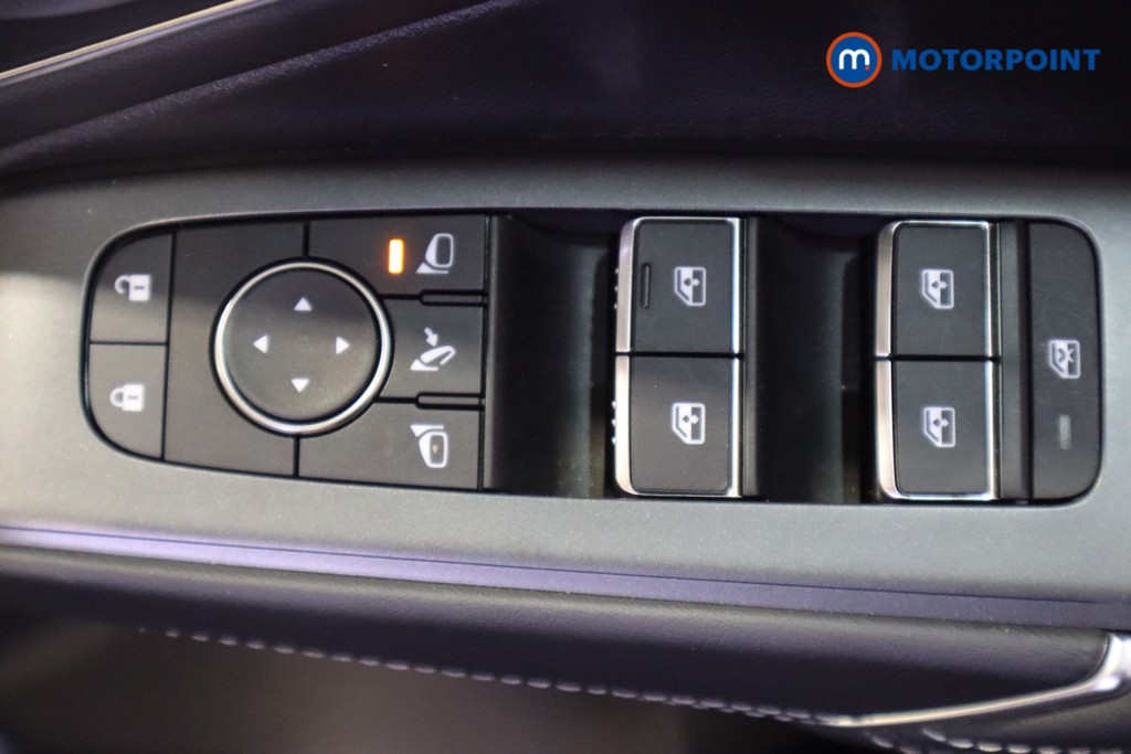 Nissan Qashqai Tekna Automatic Petrol-Electric Hybrid SUV - Stock Number (1614686) - 15th supplementary image