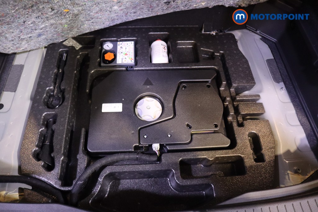 Nissan Qashqai Tekna Automatic Petrol-Electric Hybrid SUV - Stock Number (1614686) - 31st supplementary image