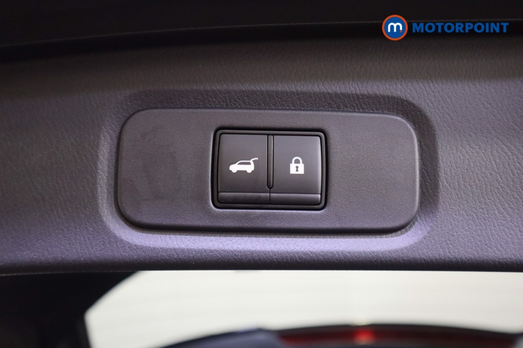 Nissan Qashqai Tekna Automatic Petrol-Electric Hybrid SUV - Stock Number (1614686) - 32nd supplementary image