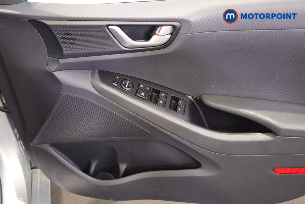 Hyundai Ioniq SE Automatic Petrol-Electric Hybrid Hatchback - Stock Number (1615638) - 13th supplementary image