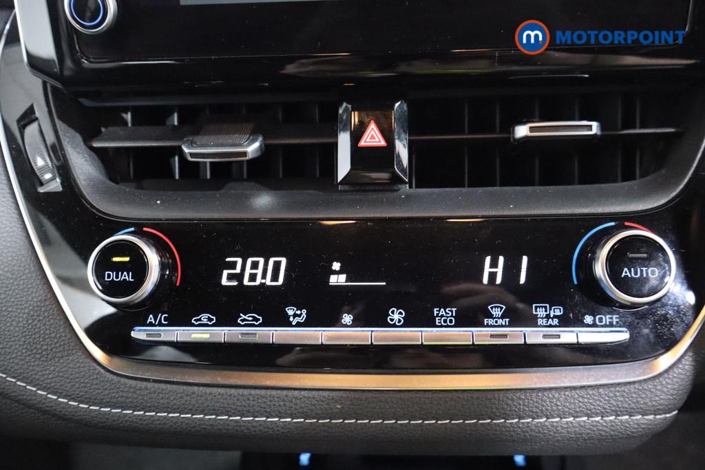 Toyota Corolla Design Automatic Petrol-Electric Hybrid Hatchback - Stock Number (1615736) - 3rd supplementary image