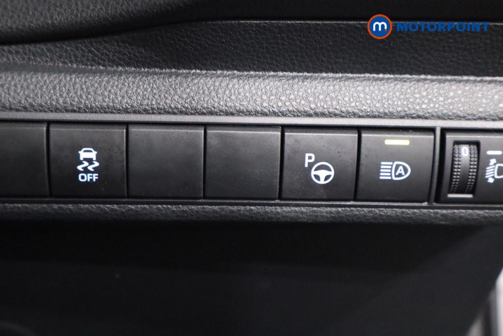 Toyota Corolla Design Automatic Petrol-Electric Hybrid Hatchback - Stock Number (1615736) - 12th supplementary image