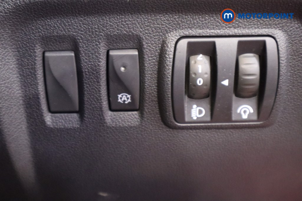 Renault Captur Gt Line Manual Petrol SUV - Stock Number (1615753) - 17th supplementary image