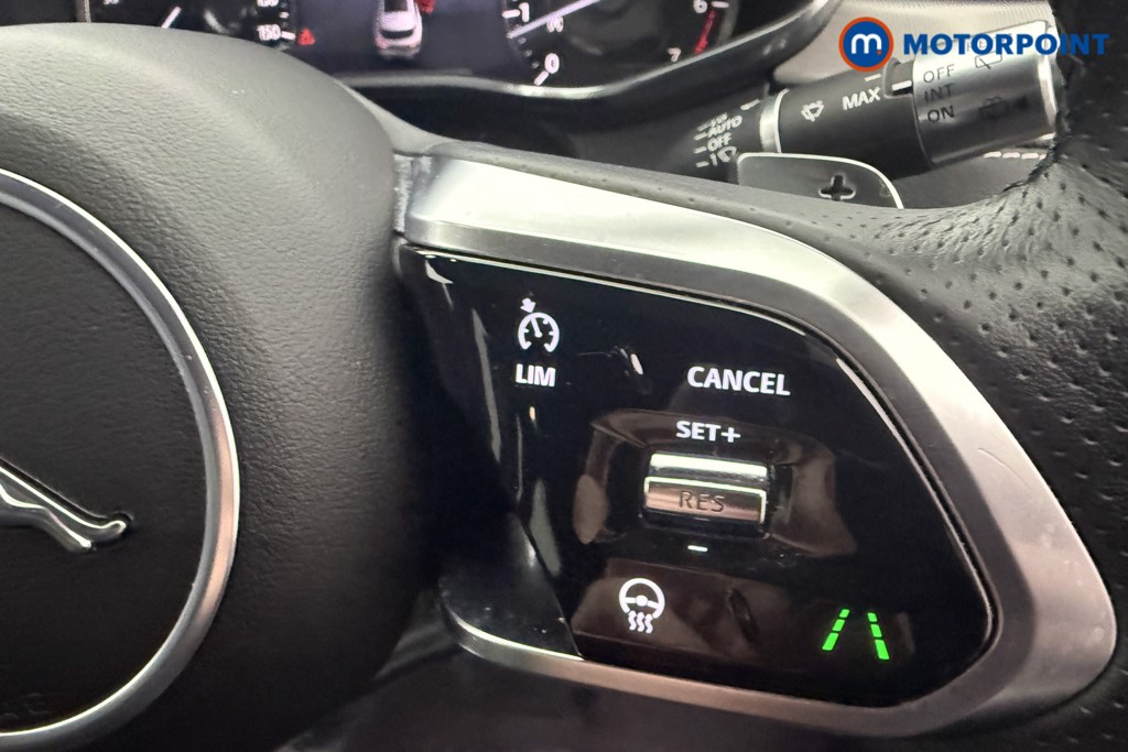 Jaguar F-Pace R-Dynamic Se Automatic Petrol SUV - Stock Number (1615830) - 16th supplementary image