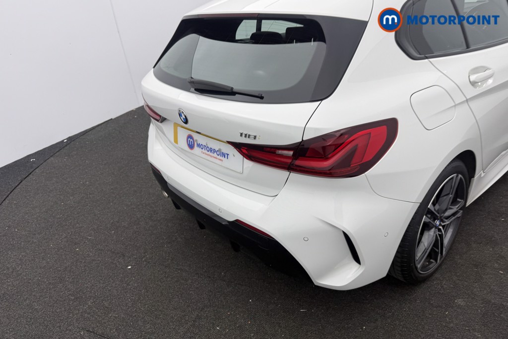 BMW 1 Series M Sport Manual Petrol Hatchback - Stock Number (1616209) - 6th supplementary image