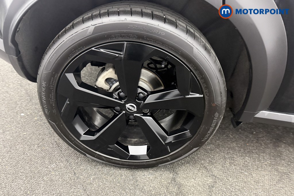 Nissan Juke Tekna Automatic Petrol SUV - Stock Number (1616799) - 7th supplementary image