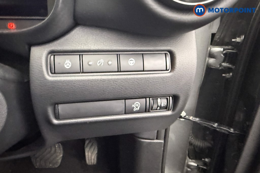 Nissan Juke Tekna Automatic Petrol SUV - Stock Number (1616804) - 14th supplementary image