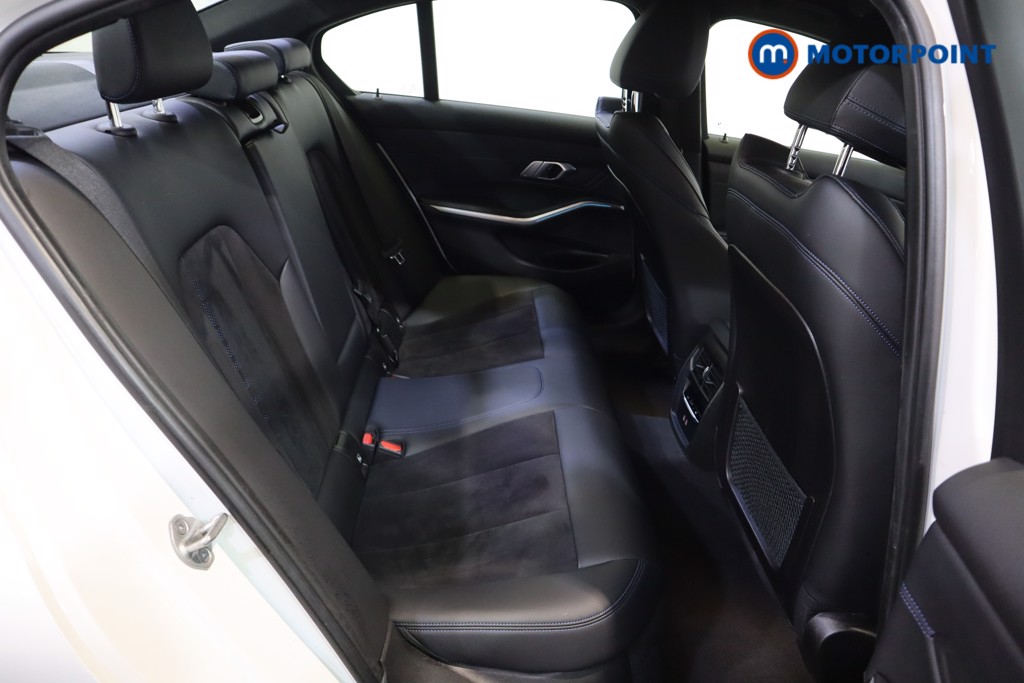 BMW 3 Series M Sport Automatic Petrol Plug-In Hybrid Saloon - Stock Number (1617129) - 7th supplementary image