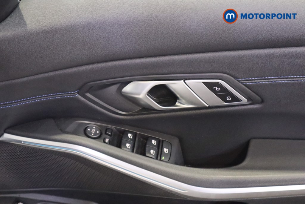 BMW 3 Series M Sport Automatic Petrol Plug-In Hybrid Saloon - Stock Number (1617129) - 14th supplementary image