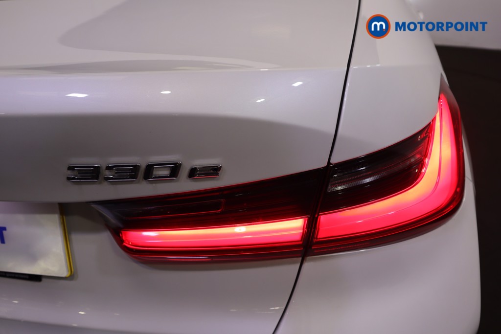 BMW 3 Series M Sport Automatic Petrol Plug-In Hybrid Saloon - Stock Number (1617129) - 32nd supplementary image